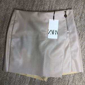 Zara NWT cream leather skort
